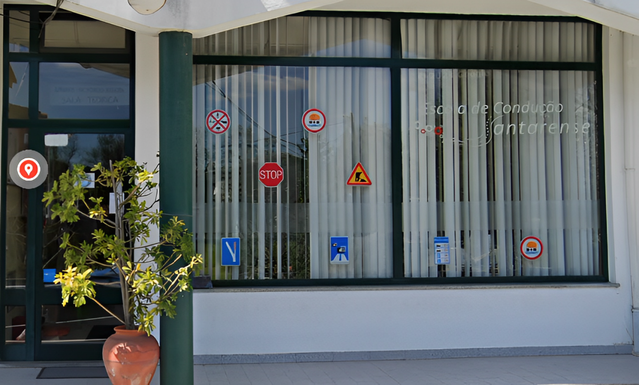 Escola de Condução Santarense